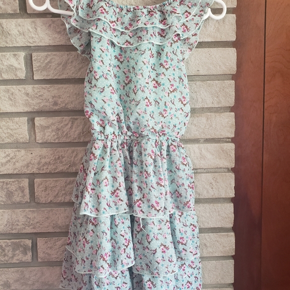 Very Cute Dress - Picture 2 of 2